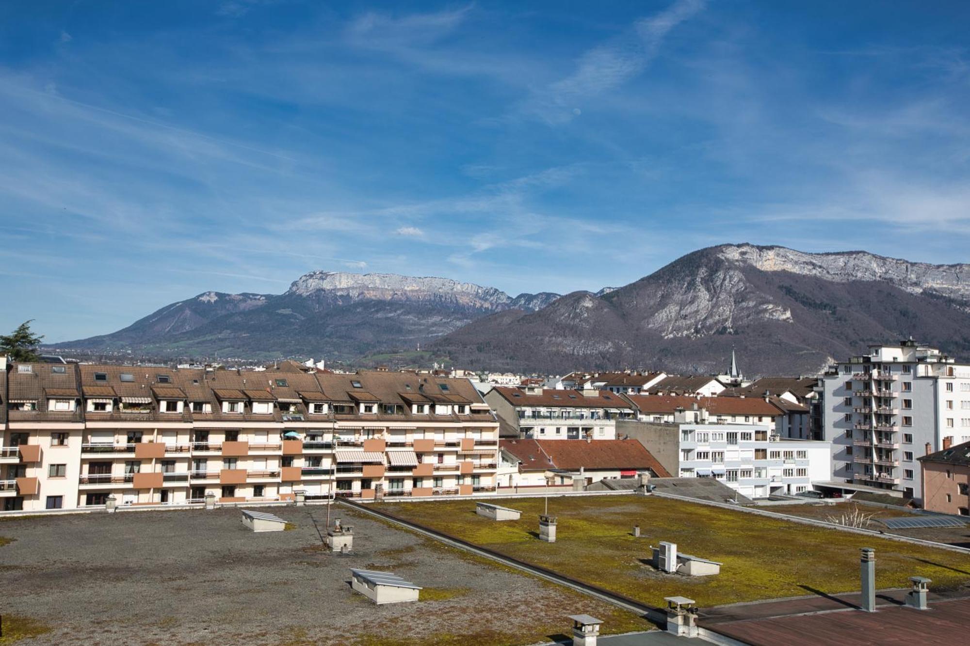 Apartmán Le Sommet Citadin Avec Vue Annecy Exteriér fotografie