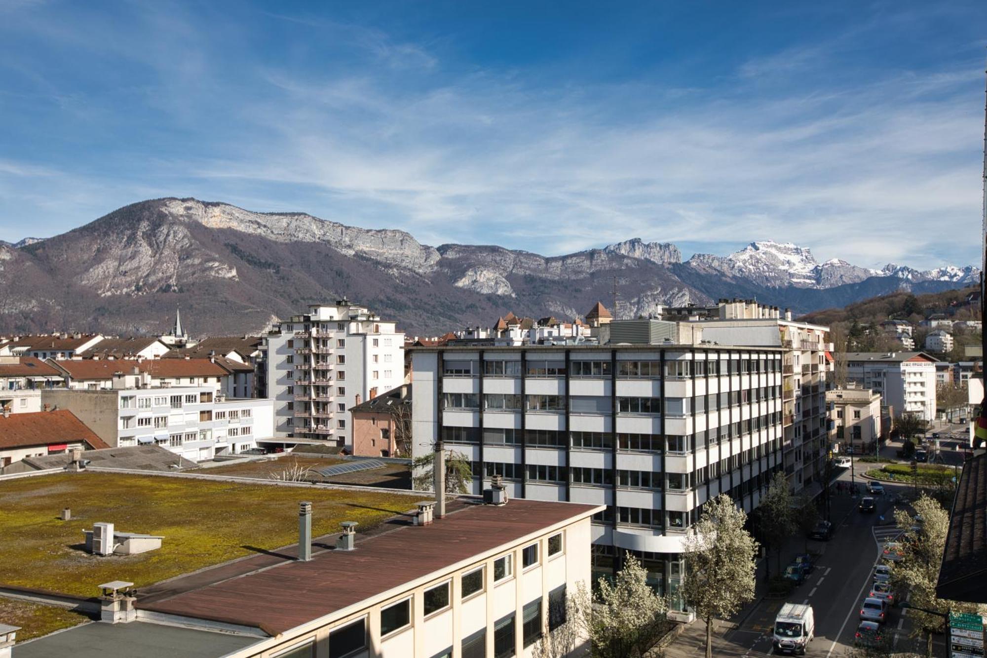 Apartmán Le Sommet Citadin Avec Vue Annecy Exteriér fotografie