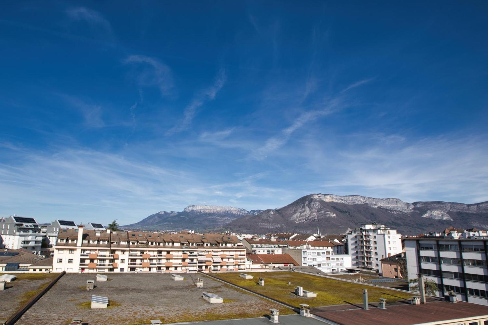 Apartmán Le Sommet Citadin Avec Vue Annecy Exteriér fotografie
