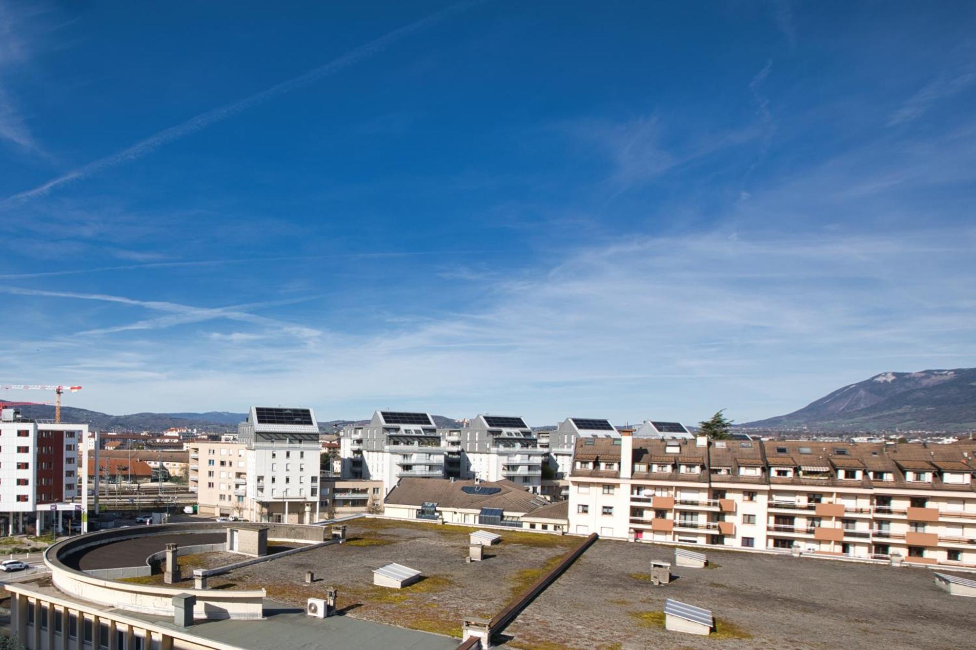 Apartmán Le Sommet Citadin Avec Vue Annecy Exteriér fotografie